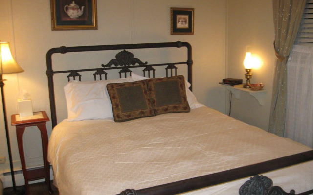 The Forest Queen Hotel