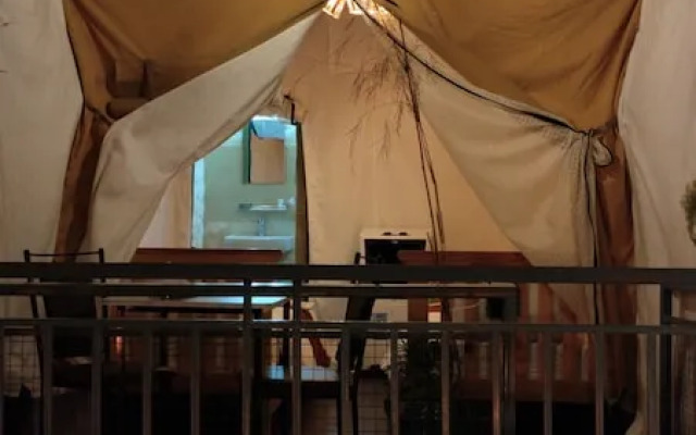 Kalash Parkaze and Tent Inn