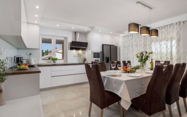 Villa Matea Krk/Dobrinj