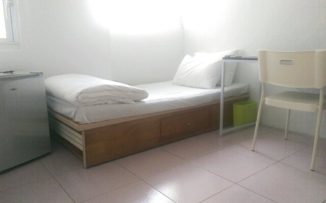 Cozy Hostel