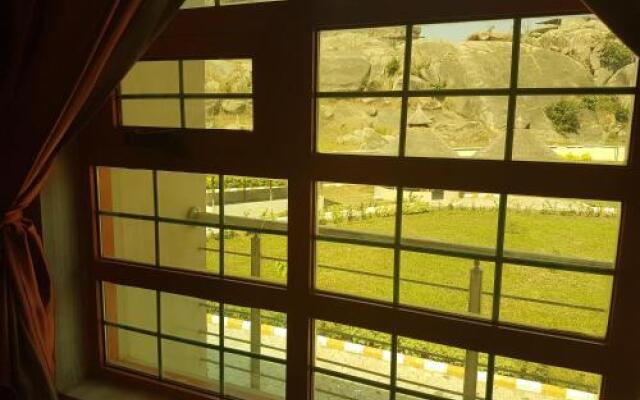 The Fabs Hotel Zaria