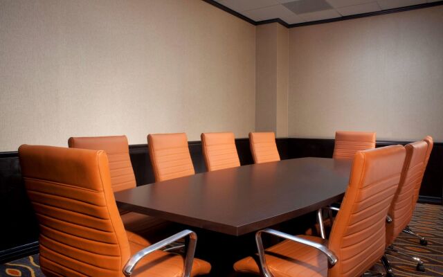 Embassy Suites by Hilton Austin Arboretum