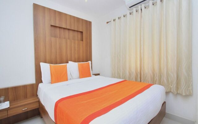 OYO 11960 Hotel Le Citi Inn