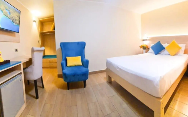 Acuario Hotel & Suites