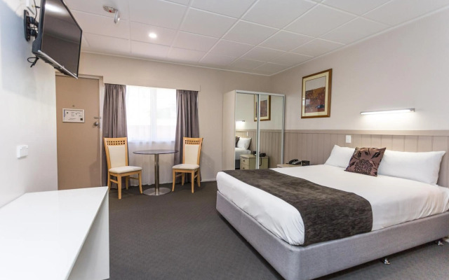 Country Comfort Amity Motel