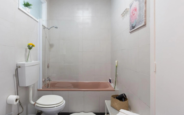 Large Flat w/ Terrace | Ace Location @ Aliados