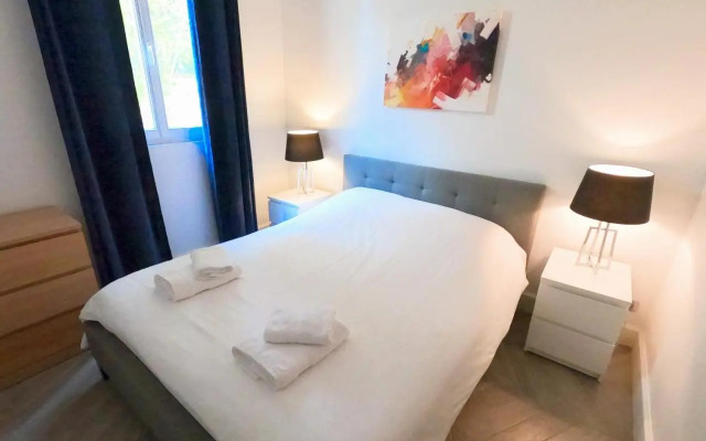 Superbe Maison 6 Ch, 4 Sdb, Terrasses Et Billard