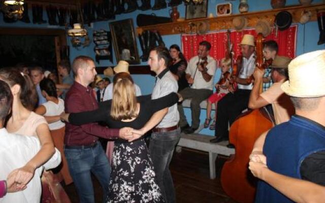 Csipkeszeg Bed & Breakfast Sic / Szék Romania