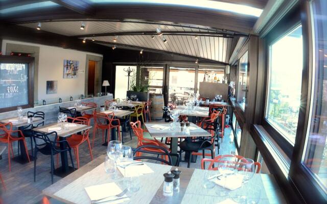 Le Galion Hôtel, Restaurant & Pub