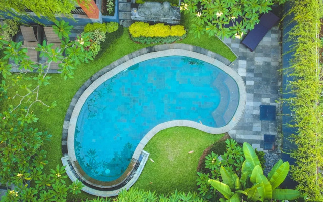 Green Field Corner Gefecon Ubud