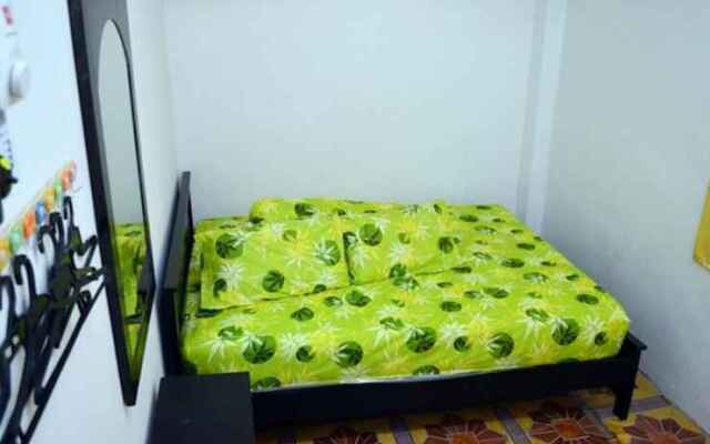 Senyum Senyum Holiday House