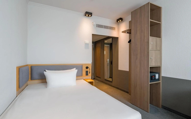 Spark by Hilton Wuppertal City Centre