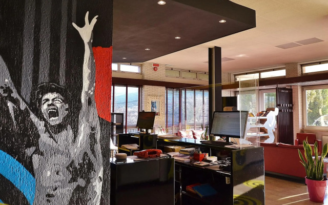 LH Arca Street Art Hotel