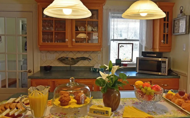 Miller House By the Bay