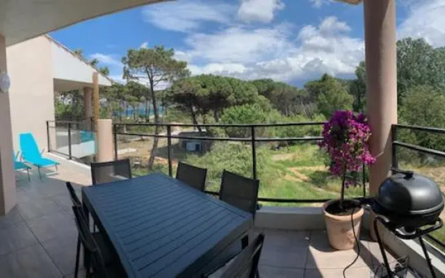 T2 neuf bord de plage - terrasse - CALVI