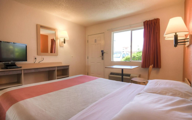 Motel 6 Las Vegas, NV - Boulder Highway