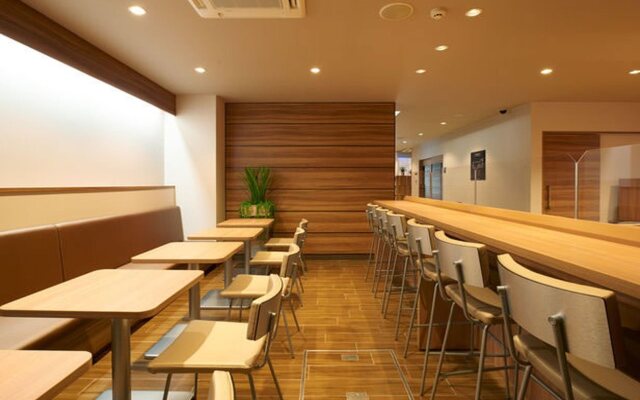 Super Hotel JR Fujiekimae Kinenkan