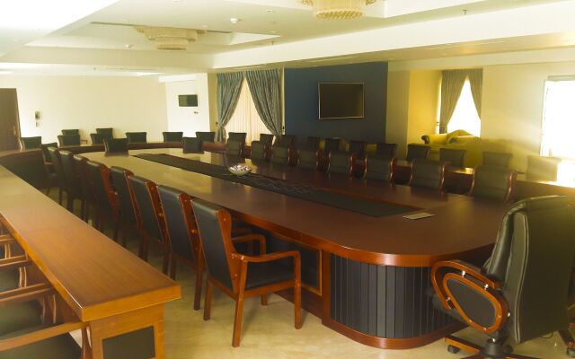 The Grand Mountain Hotel