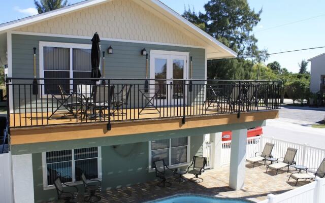 The Anna Maria Island Beach Paradise 10 - Studio condo by RedAwning