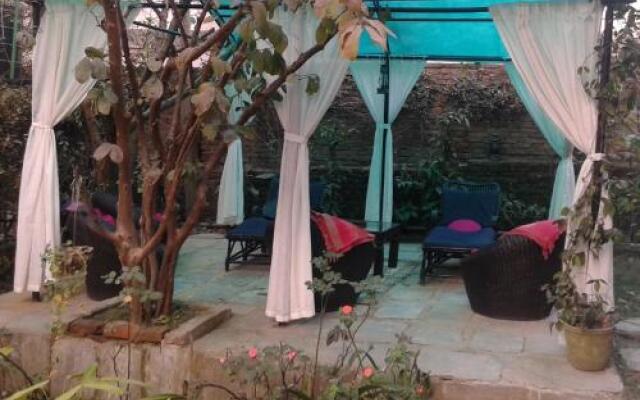 Country Paradise Resort