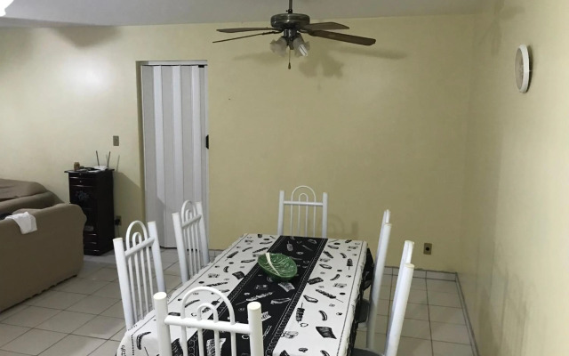 Edifício Piemontês - a 200 metros da Praia Grande Ubatuba SP