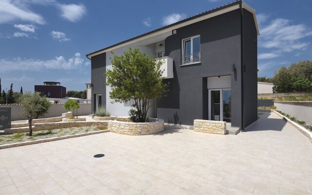 Villa With Pool in Premantura