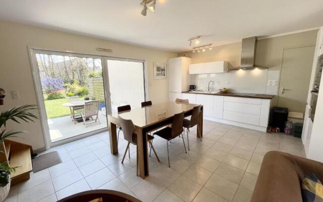 Jolie maison moderne – À 200m du port de Lomener