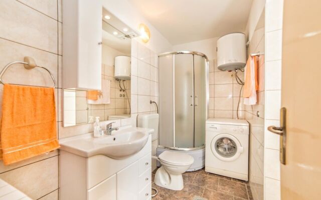 Holiday house Valter 1072