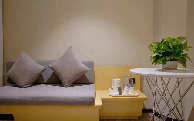 Ibis Jiayuguan Railway Station Hotel