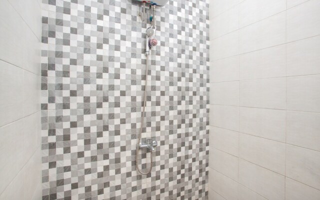 Linn's Family Residence by OYO Rooms