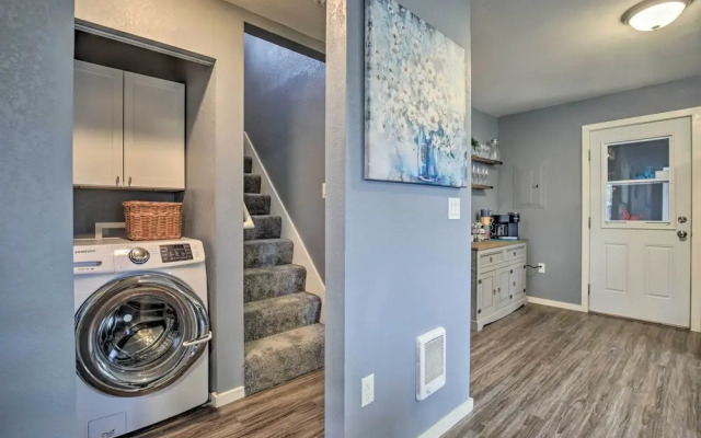 Charming Mcminnville Home - Walk to Wineries!