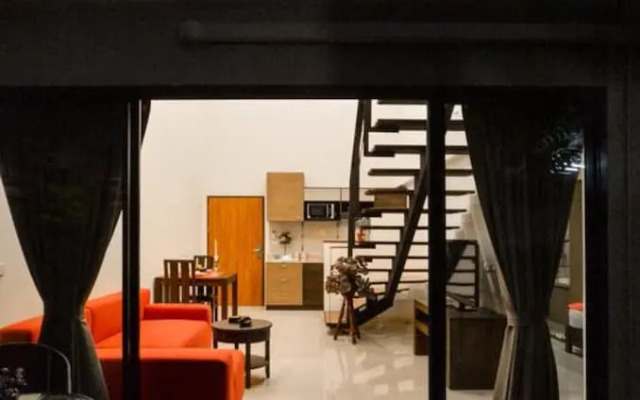 The Pad Silom Convent Serviced Apartment