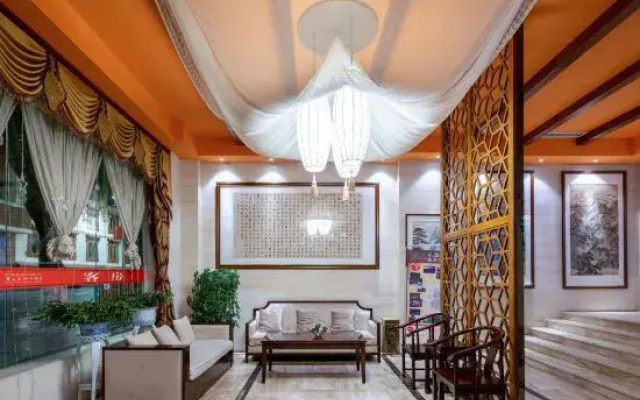 Snow Cube Holiday Hotel