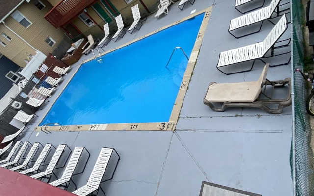 Offshore Motel
