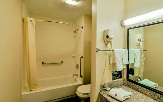 Motel 6 Nacogdoches TX