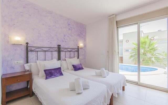 Villa Alcanada Lighthouse