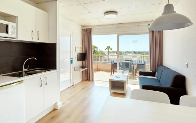 Globales Los Delfines Hotel & Apartments