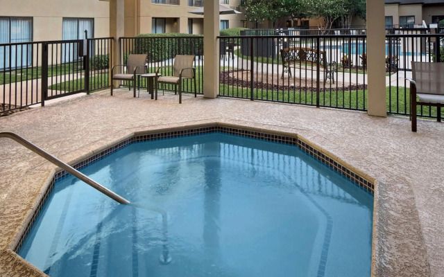 Courtyard by Marriott Houston Westchase