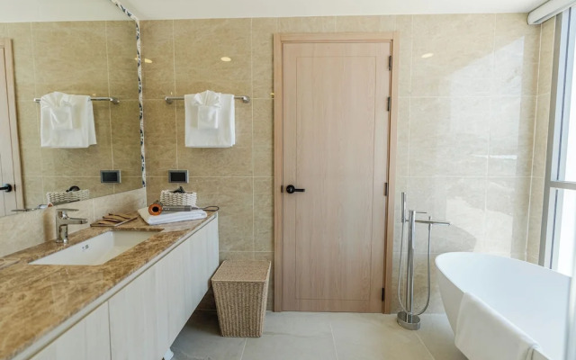 The Ozone Condotel Phuket