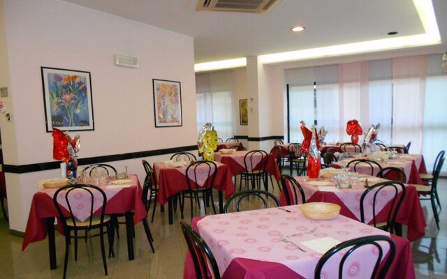 Vinsea Hotel