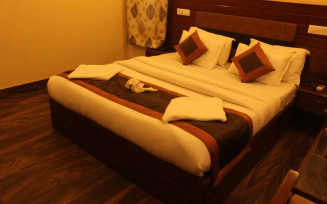 Hotel Grand M.S Srinagar