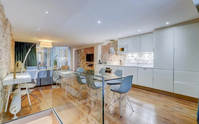 Jardin Priv Gorgeous 3 Bed House in Le Marais