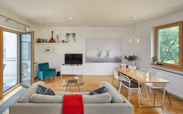 Spacious Loft in Žižkov by Prague Days
