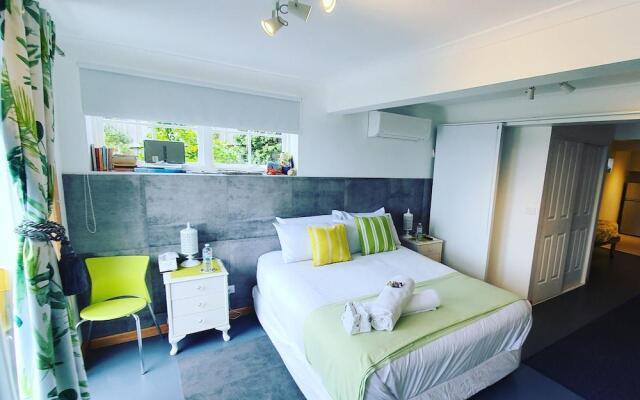 Applebay Guest House
