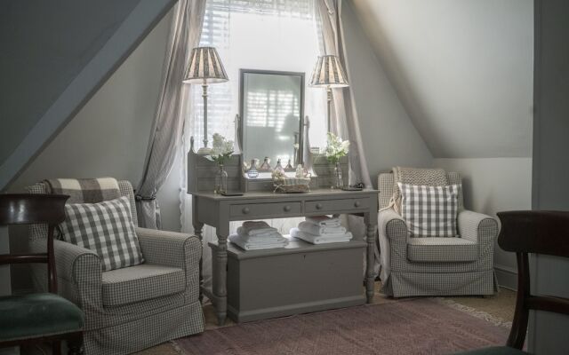 Troon Cottage