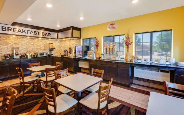 Super 8 Akron S/Green/Uniontown OH