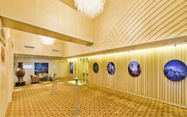 Holiday Inn Beijing Focus Square by IHG
