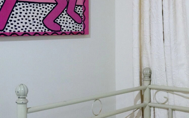 A Gift in the Heart of Monastiraki A
