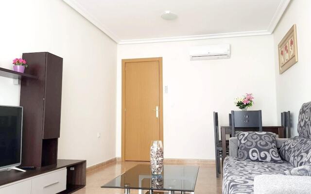 Apartment with 3 Bedrooms in Torrevieja, with Balcony And Wifi - 1 Km From the Beach