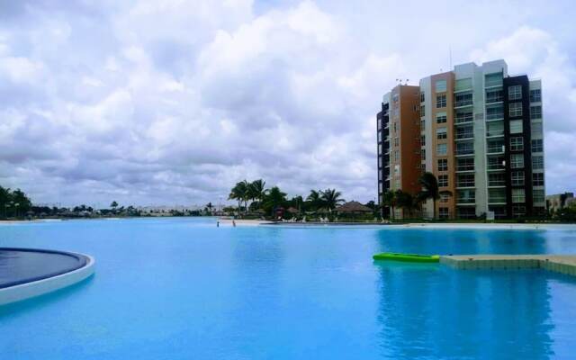 Dreams Lagoon Cancun